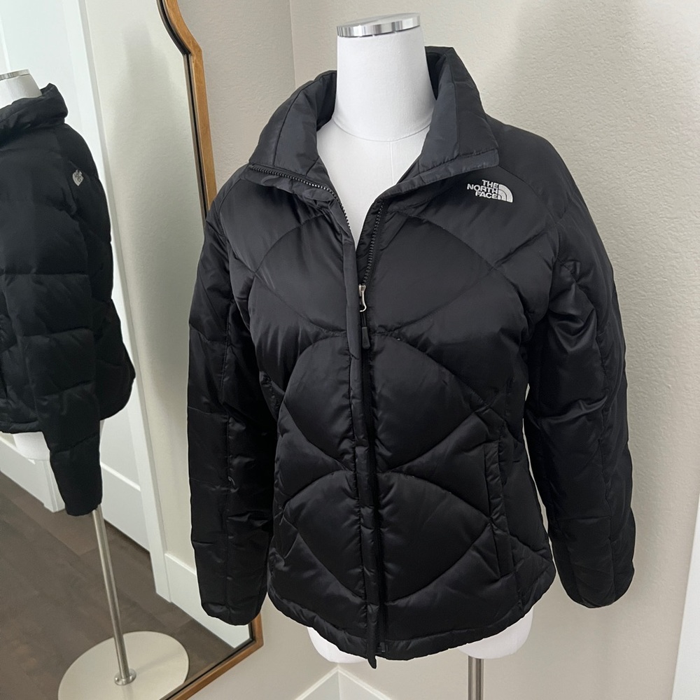 North Face Puffer Jacket Sz M. EUC